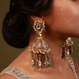 Arz gold jhumka