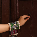 Imani handcuff