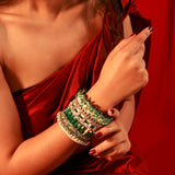 Emerald pearl handcuff